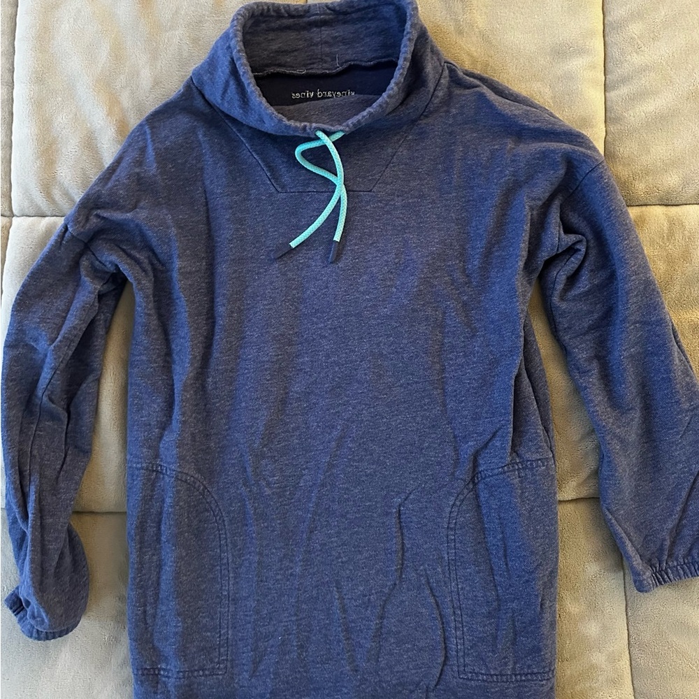 Vineyard Vines pull over